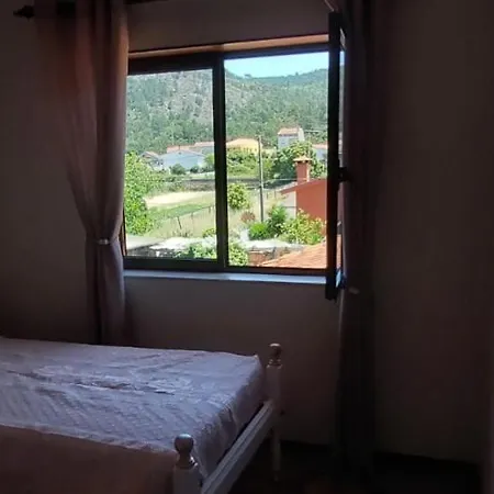 Bed & Breakfast Meira House Belinho